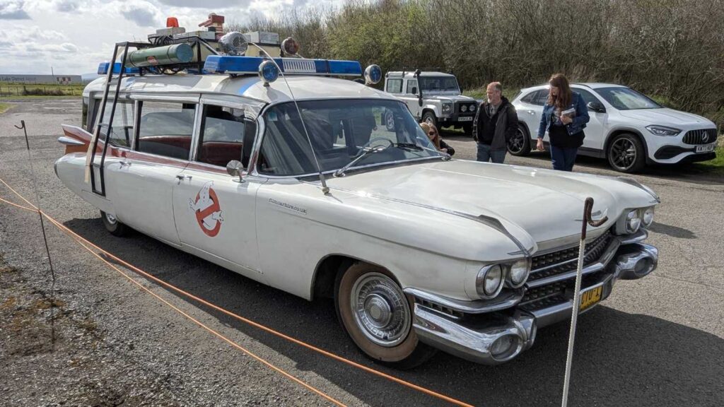 Passenger side view of Ecto-1.